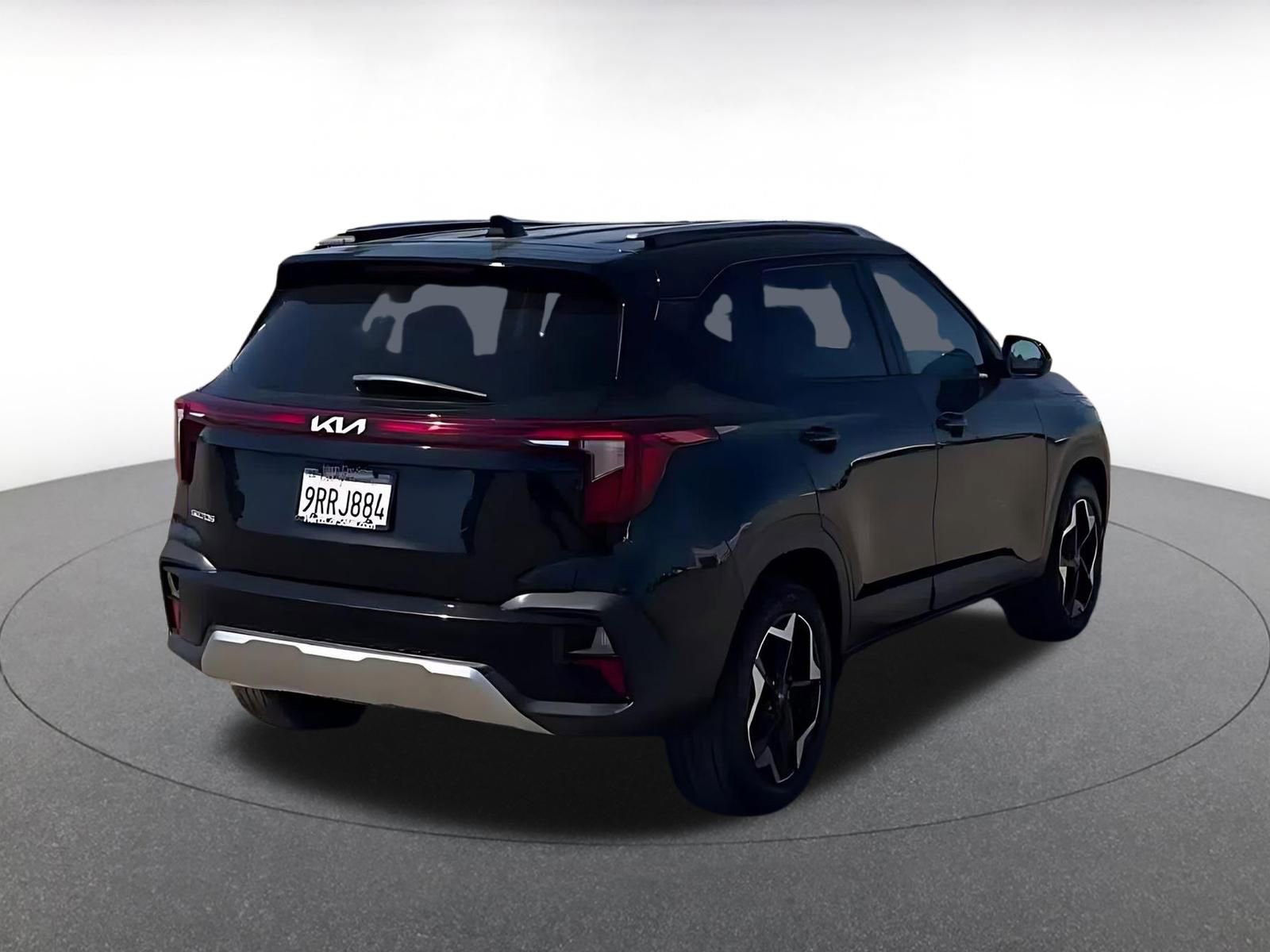 Used 2025 Kia Seltos S FWD image 15