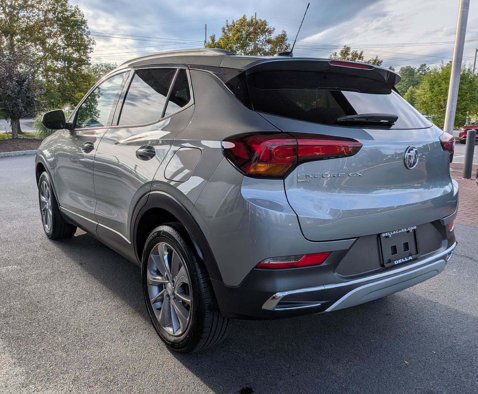 Used 2023 Buick Encore GX Essence w/ Experience Buick Package AWD/4WD image 8