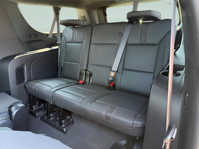 Used 2024 Chevrolet Suburban RST w/ Luxury Package AWD/4WD image 8