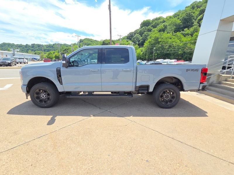 New 2026 Ford F250 Lariat w/ Black Appearance Package AWD/4WD image 4