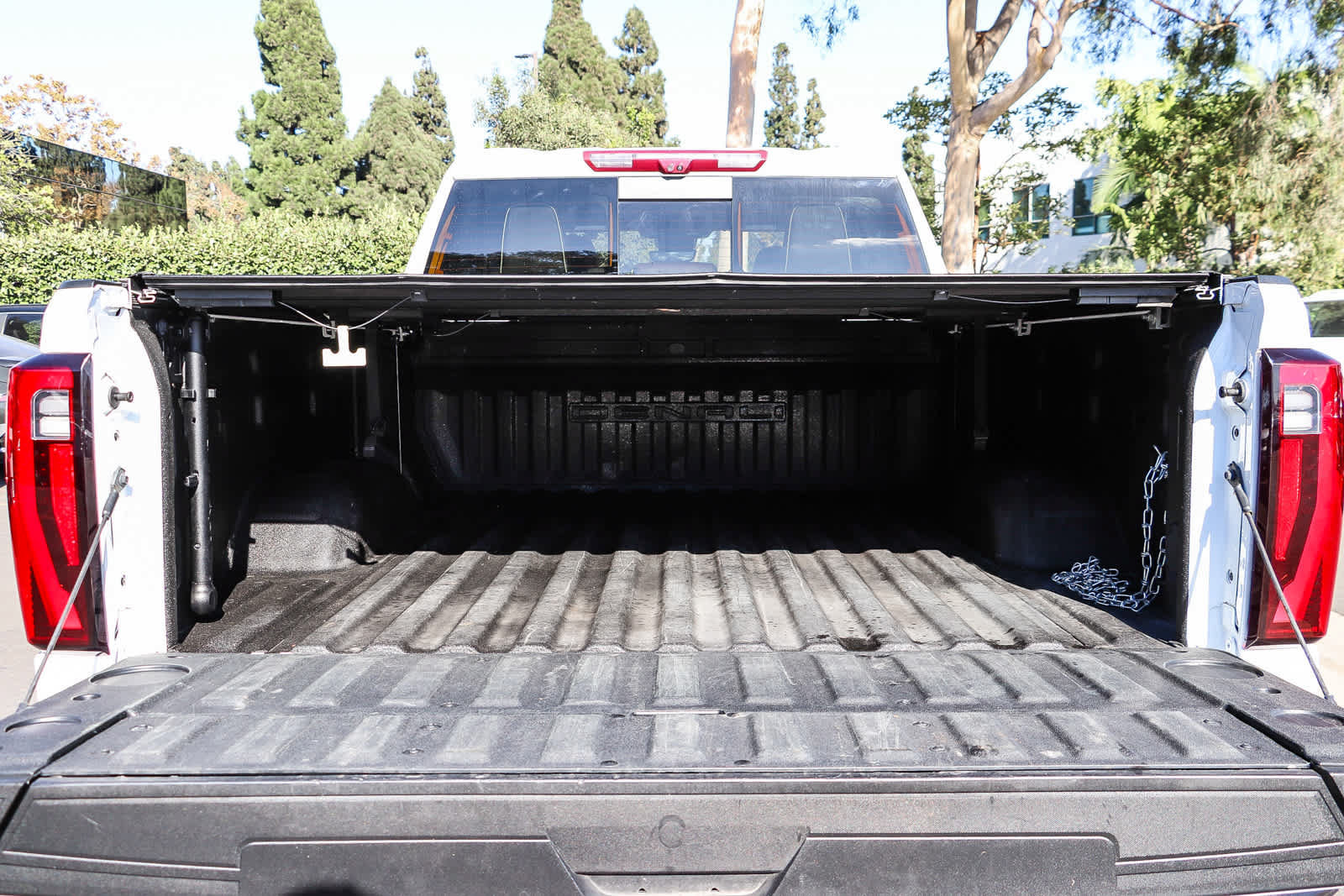 Used 2024 GMC Sierra 2500 Denali Ultimate AWD/4WD image 26