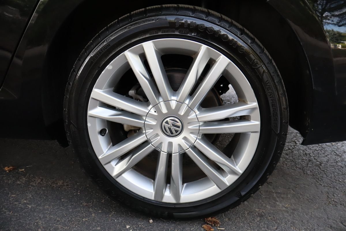 Used 2016 Volkswagen Golf Limited Edition FWD image 42