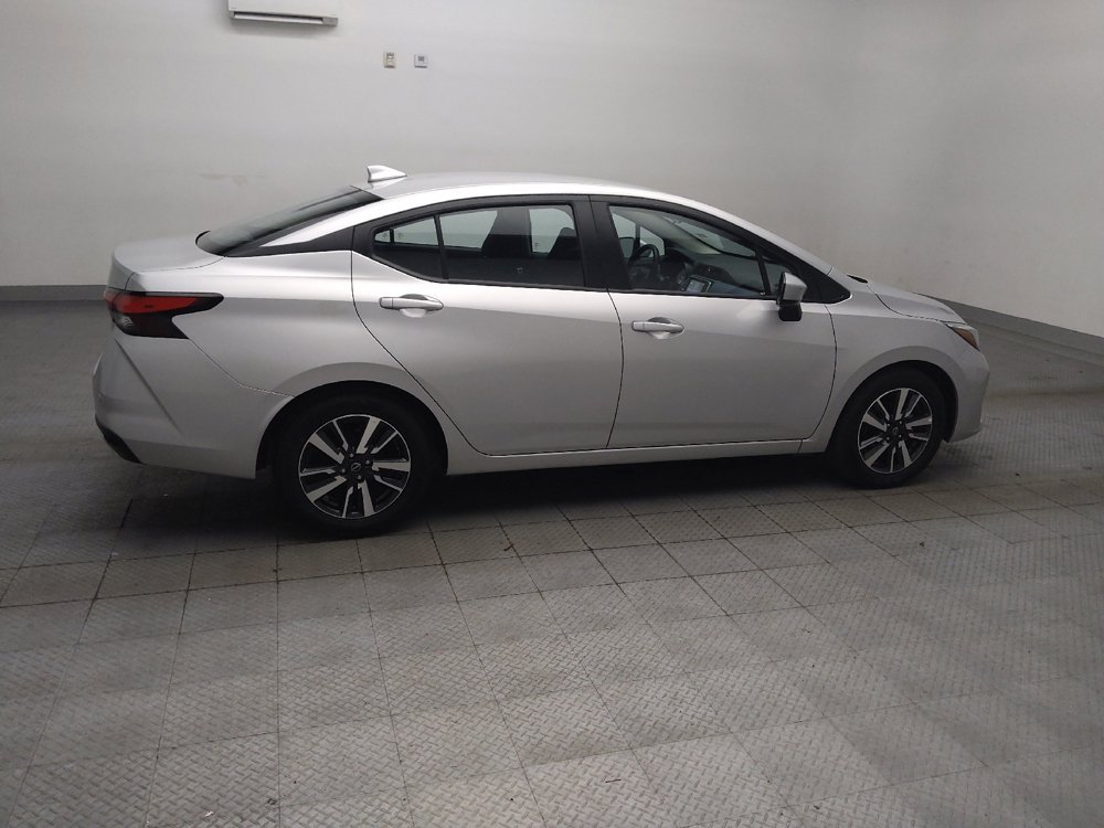 Used 2025 Nissan Versa SV FWD image 10