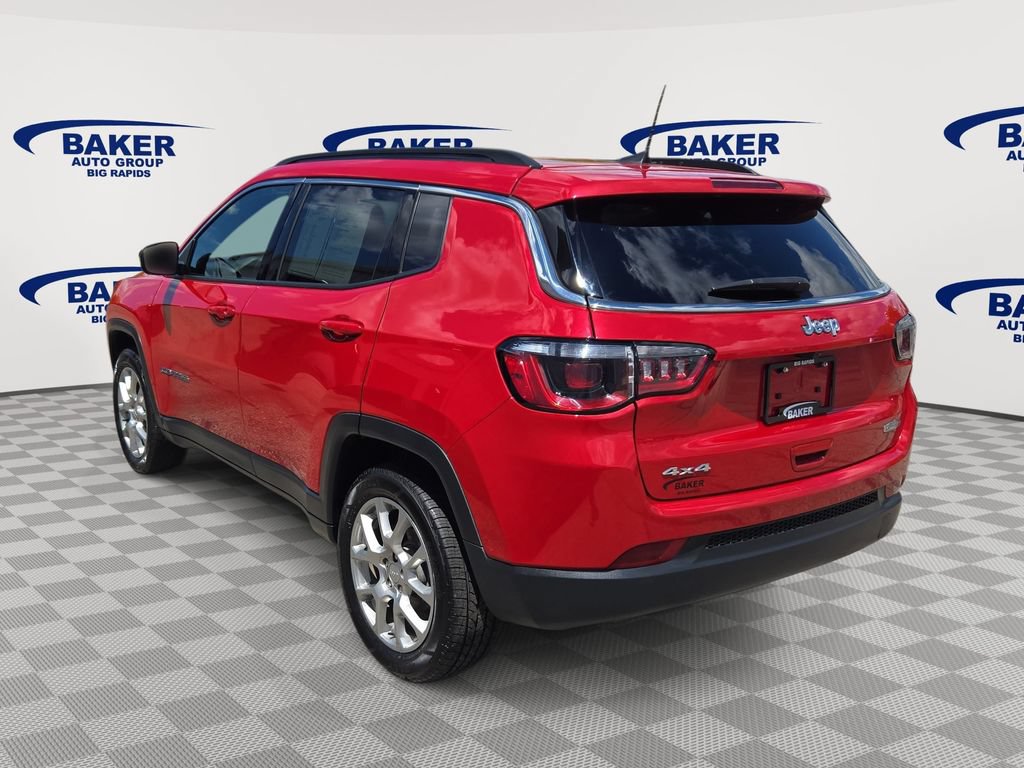 Used 2023 Jeep Compass Latitude AWD/4WD image 6
