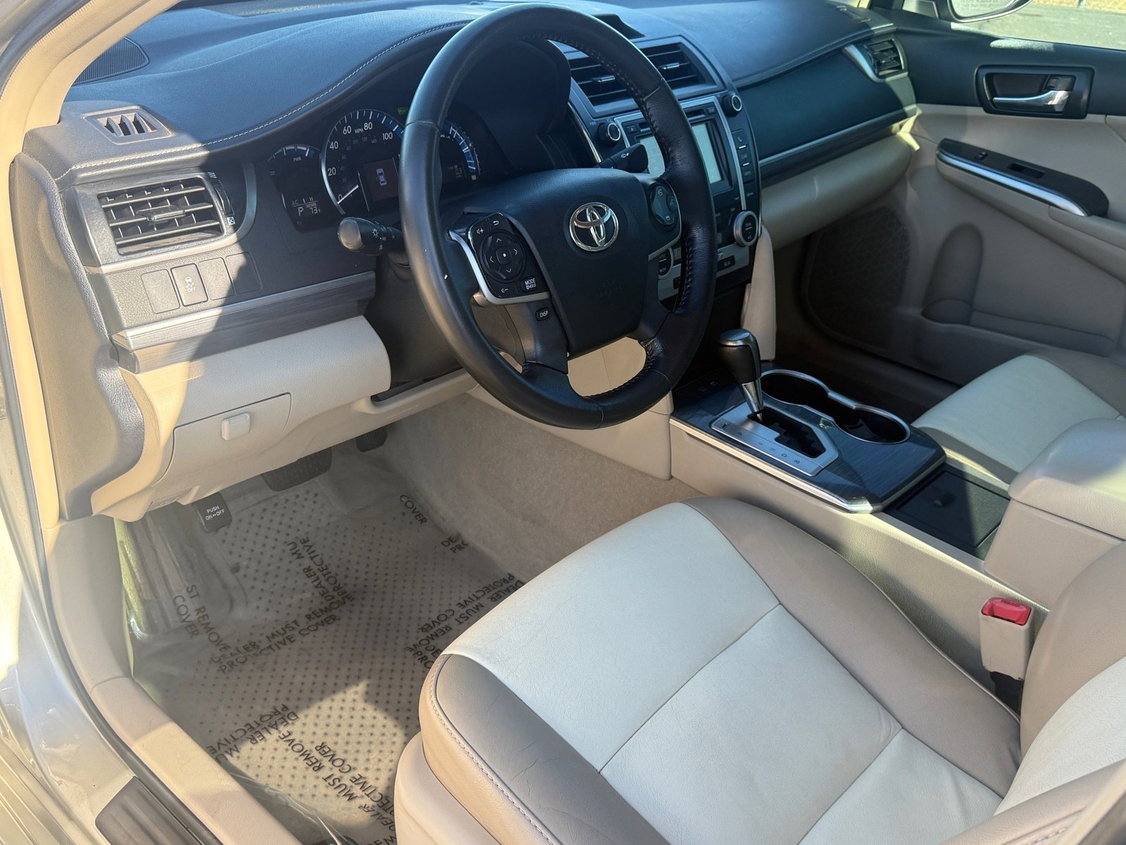Used 2013 Toyota Camry XLE w/ Convenience Pkg image 12