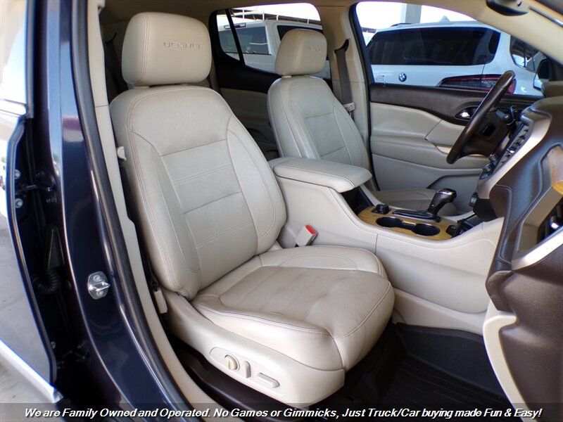 Used 2018 GMC Acadia Denali w/ Technology Package FWD image 28