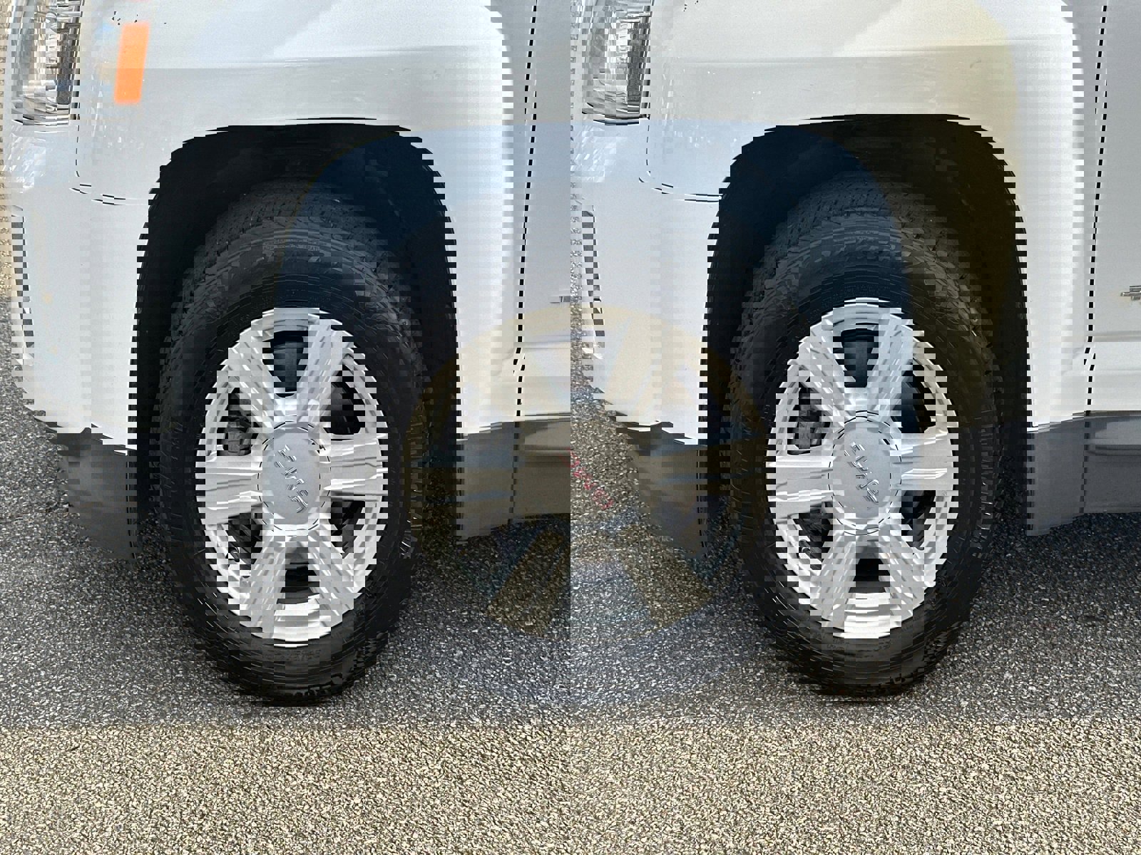 Used 2015 GMC Terrain SLE image 11