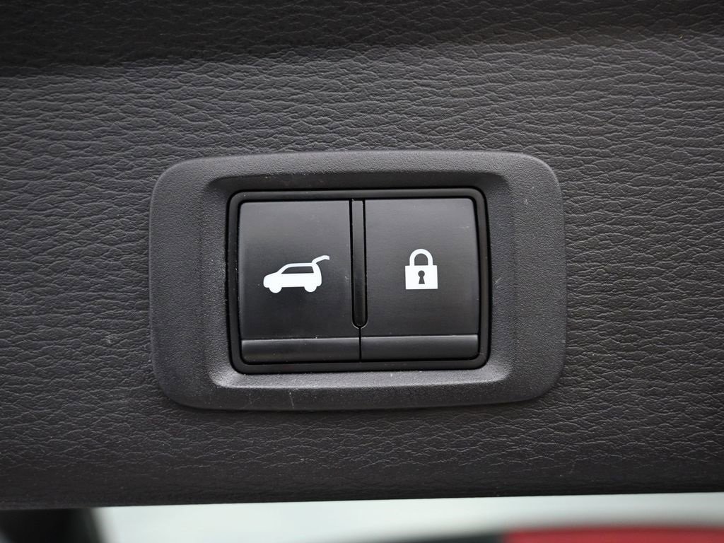 Used 2023 Mitsubishi Outlander SE image 15