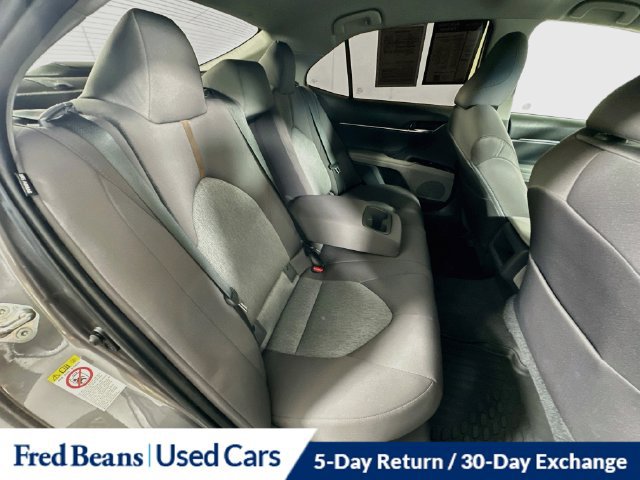 Used 2019 Toyota Camry LE FWD image 34