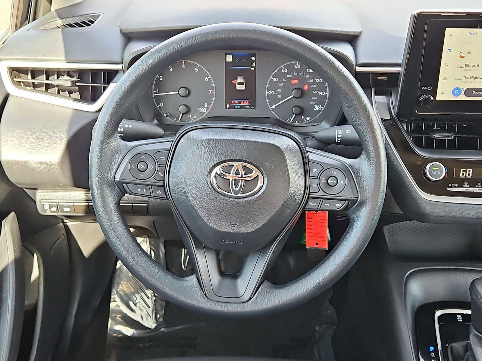 Used 2025 Toyota Corolla LE image 34