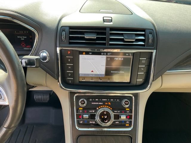 Used 2017 Lincoln Continental Select w/ Climate Package AWD/4WD image 12