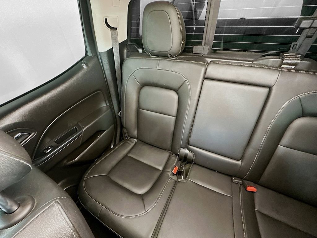 Used 2016 Chevrolet Colorado LT w/ Luxury Package, Chrome RWD image 12