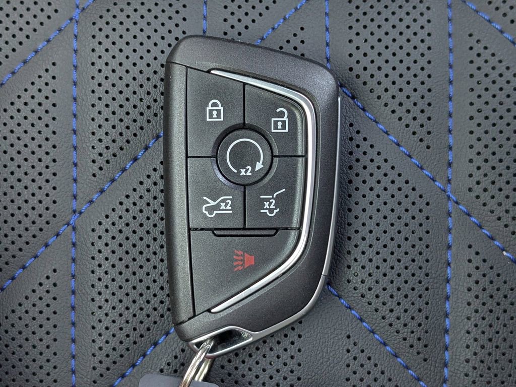 New 2025 Cadillac Escalade IQ Sport 1 w/ LPO, ONYX Package image 35