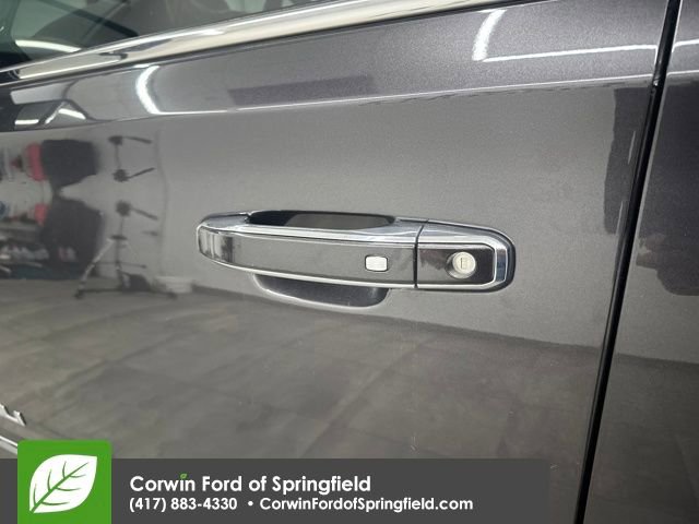 Used 2018 GMC Yukon Denali w/ Open Road Package image 37