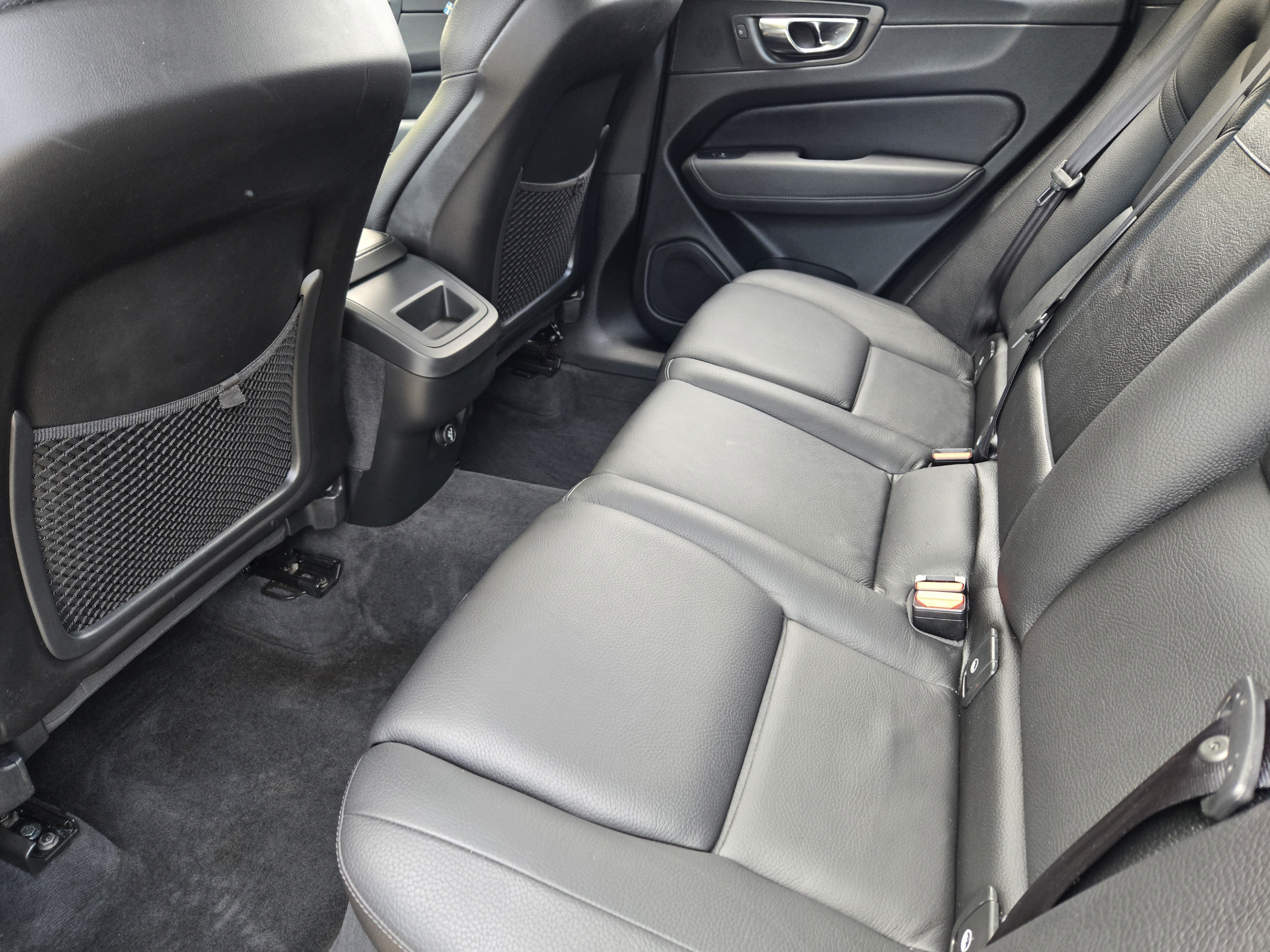 Used 2020 Volvo XC60 T5 Momentum AWD/4WD image 30
