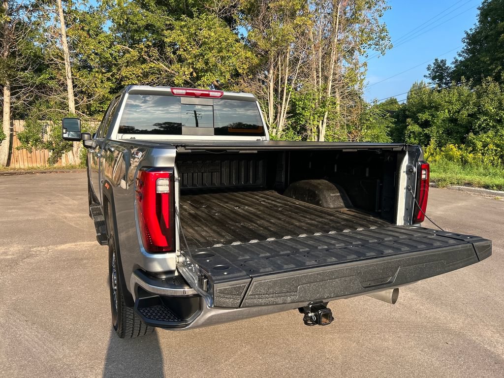 Used 2024 GMC Sierra 2500 SLT w/ SLT Premium Package AWD/4WD image 15