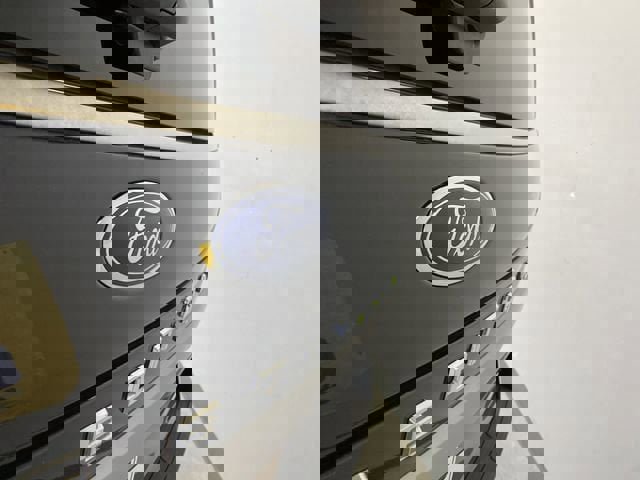 Used 2024 Ford Expedition Max XLT image 16