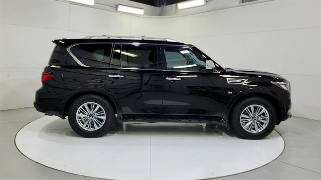 Used 2020 INFINITI QX80 Luxe w/ All-Season Package RWD image 9