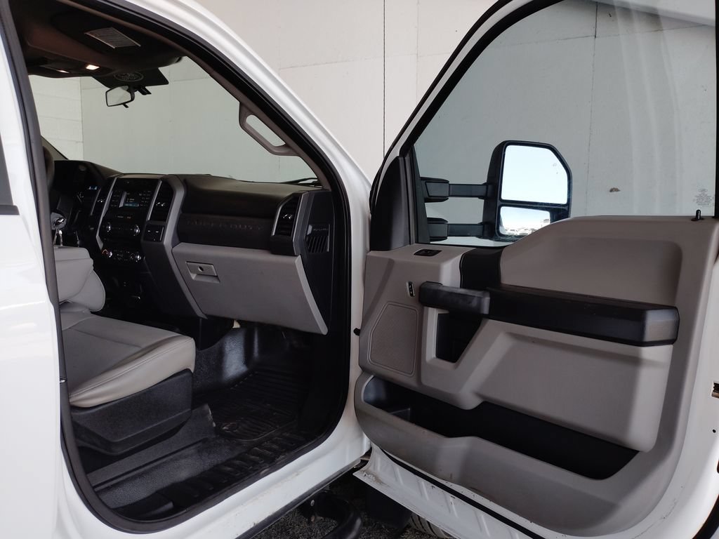 Used 2017 Ford F450 XL w/ Power Equipment Group RWD image 10