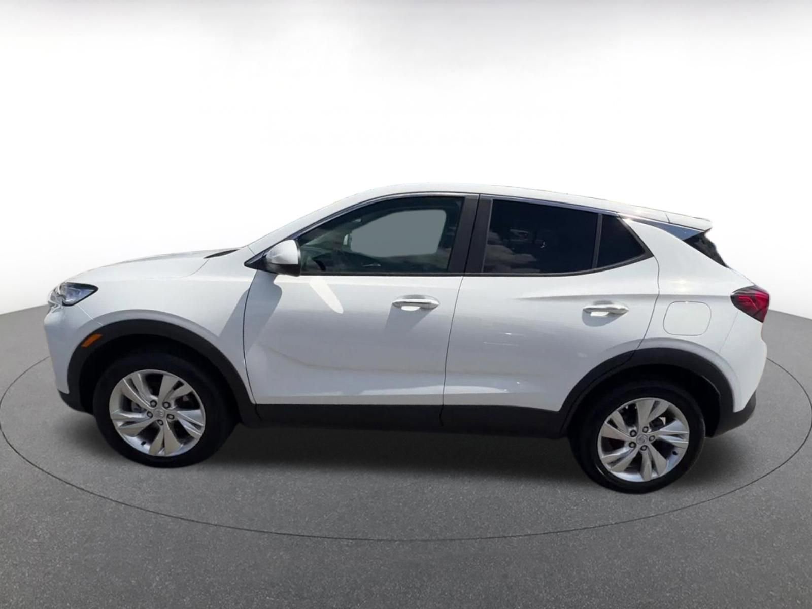 Used 2025 Buick Encore GX Preferred image 9