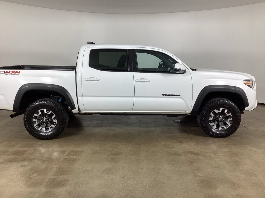 Used 2021 Toyota Tacoma TRD Off-Road w/ Advanced Technology Package AWD/4WD image 4