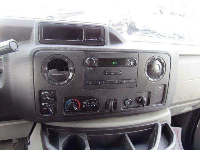 Used 2014 Ford E-350 and Econoline 350 XL w/ Power Windows & Locks Group RWD image 14