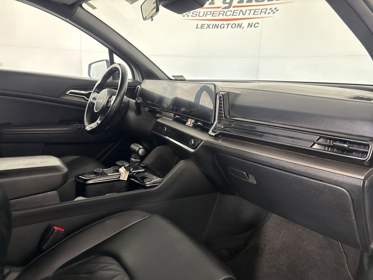 Used 2023 Kia Sportage X-Line w/ X-Line Premium Package AWD/4WD image 30