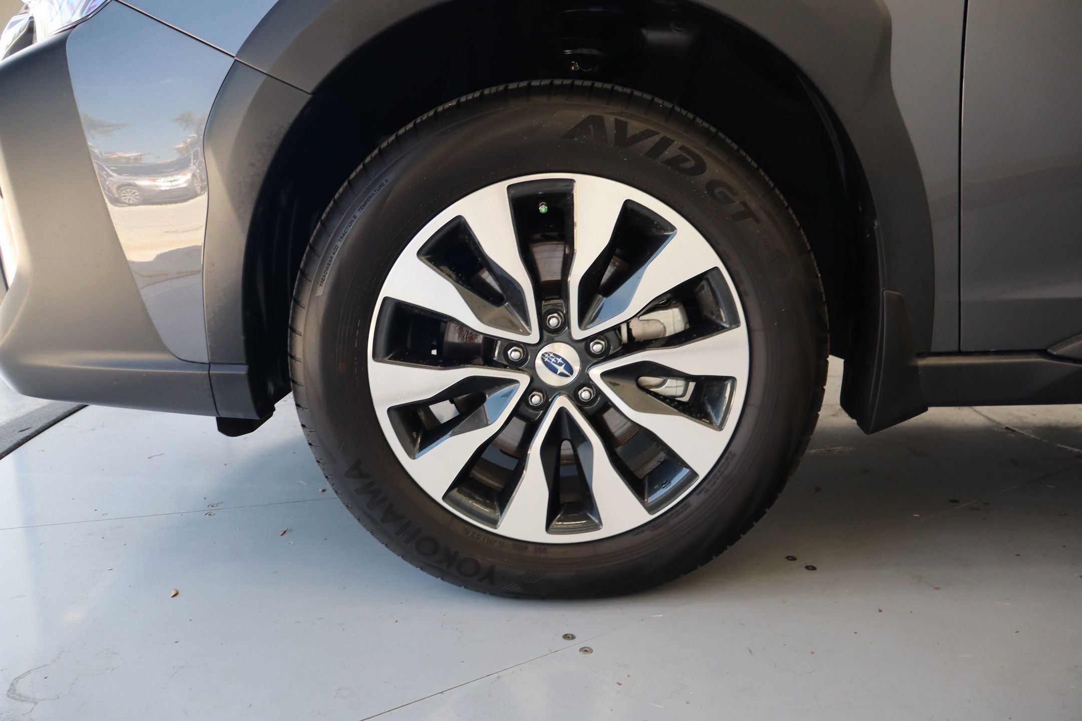 Used 2025 Subaru Outback Touring w/ Popular Package #2 image 11