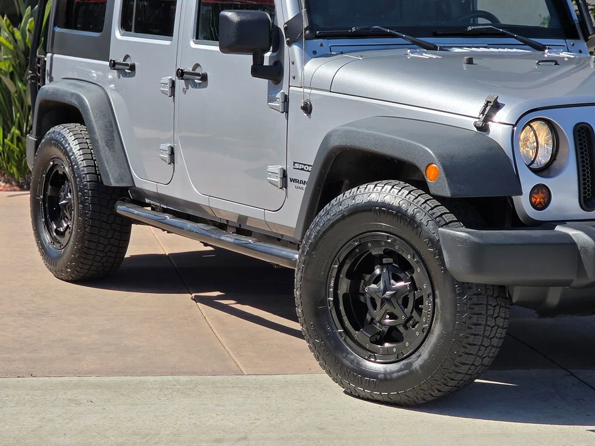 Used 2013 Jeep Wrangler Unlimited Sport AWD/4WD image 4