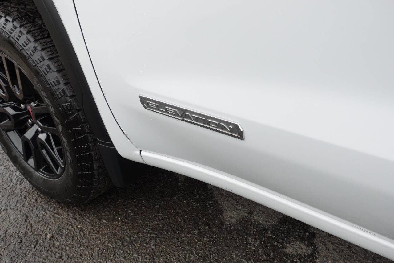 Used 2023 GMC Sierra 1500 Elevation image 12