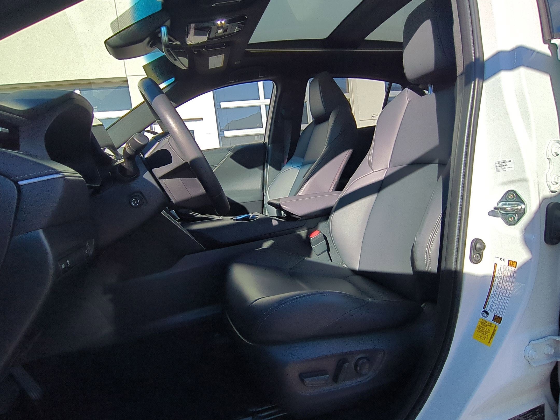 Used 2024 Toyota Venza Nightshade image 25