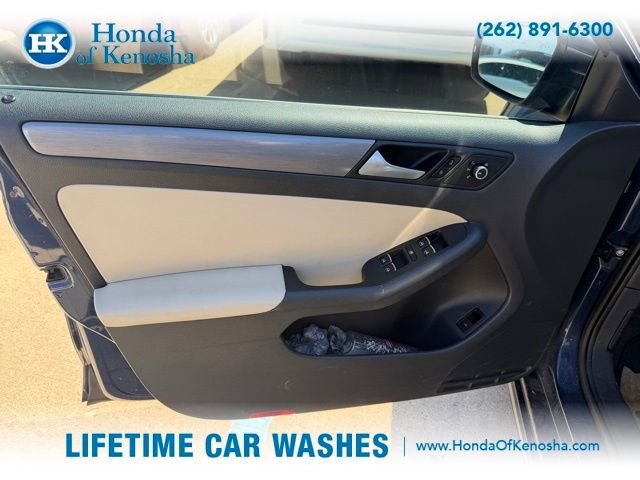 Used 2013 Volkswagen Jetta TDI FWD image 5