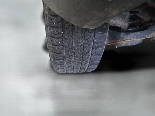 Used 2014 Ford Focus SE w/ SE Winter Package FWD image 24