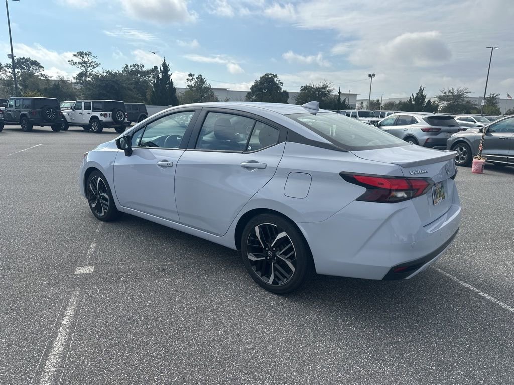 Used 2024 Nissan Versa SR image 7