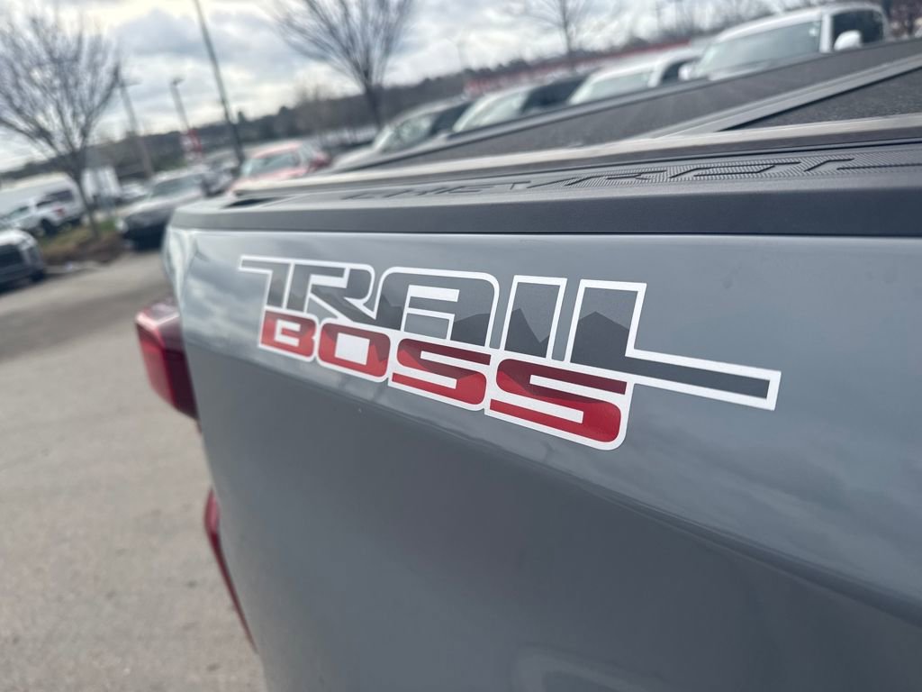 Used 2024 Chevrolet Silverado 1500 Custom Trail Boss w/ LPO, Dark Essentials Package image 46