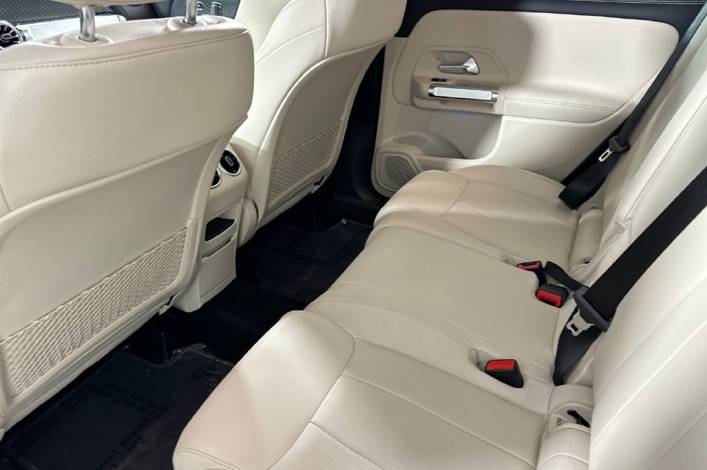 Certified 2024 Mercedes-Benz GLB 250 4MATIC image 13