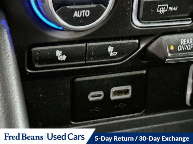 Used 2023 Chevrolet Suburban RST w/ Luxury Package AWD/4WD image 27