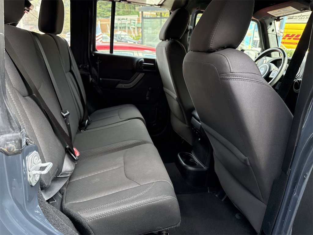 Used 2017 Jeep Wrangler Unlimited Sport w/ Connectivity Group image 27