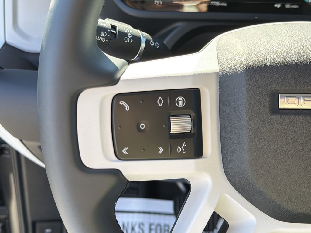 Used 2025 Land Rover Defender 110 S image 23