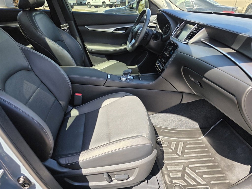 Used 2022 INFINITI QX50 Luxe image 14