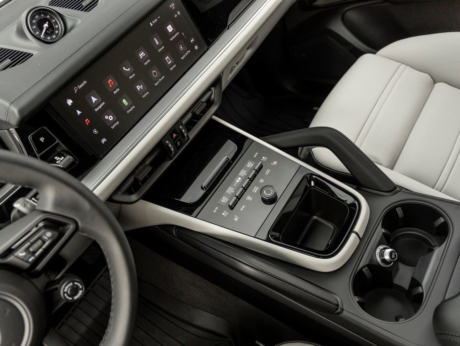 New 2025 Porsche Cayenne E-Hybrid Coupe AWD/4WD image 32