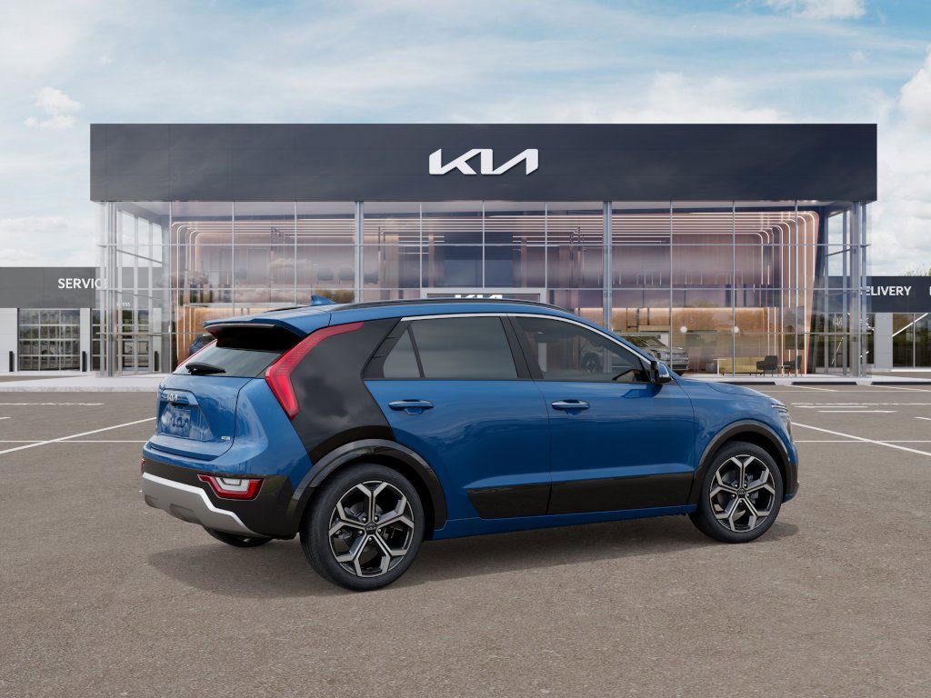 New 2025 Kia Niro SX Touring image 6