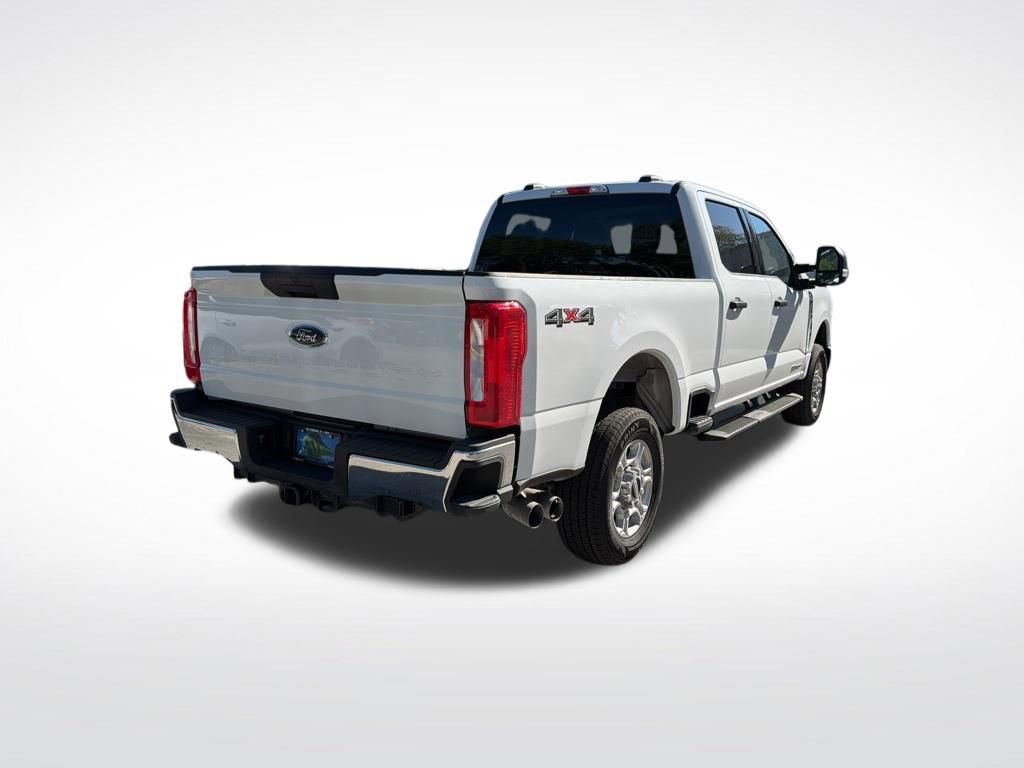 Used 2025 Ford F250 XLT AWD/4WD image 5