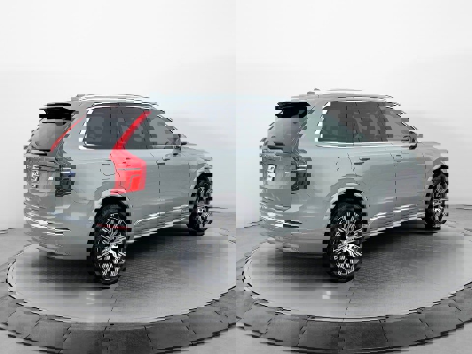 Certified 2024 Volvo XC90 T8 Plus w/ Protection Package Premier image 7