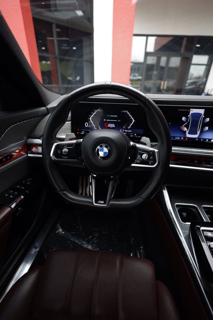 Used 2023 BMW 740i RWD image 26