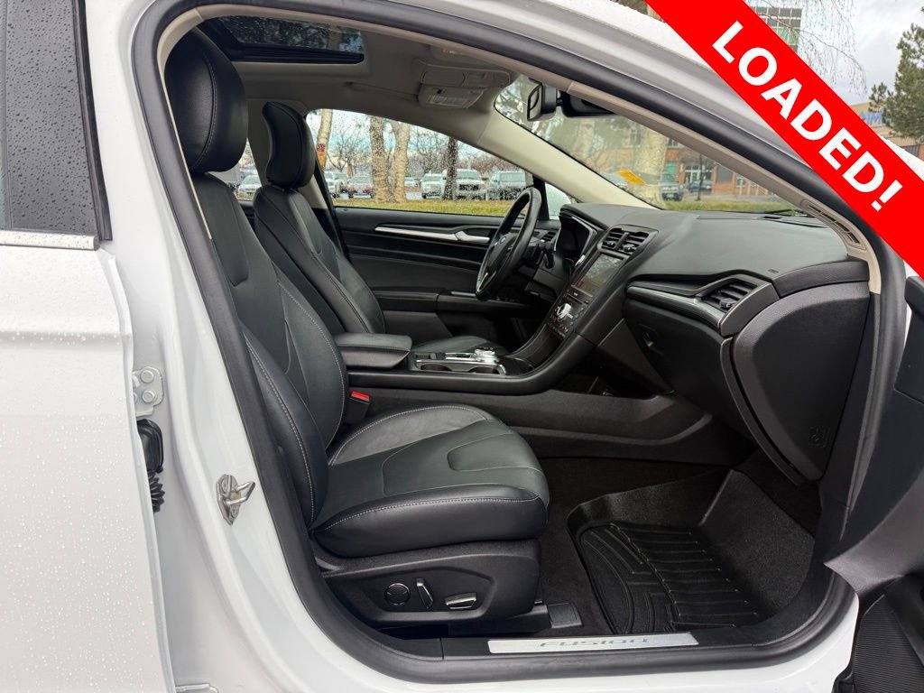 Used 2019 Ford Fusion Titanium image 12