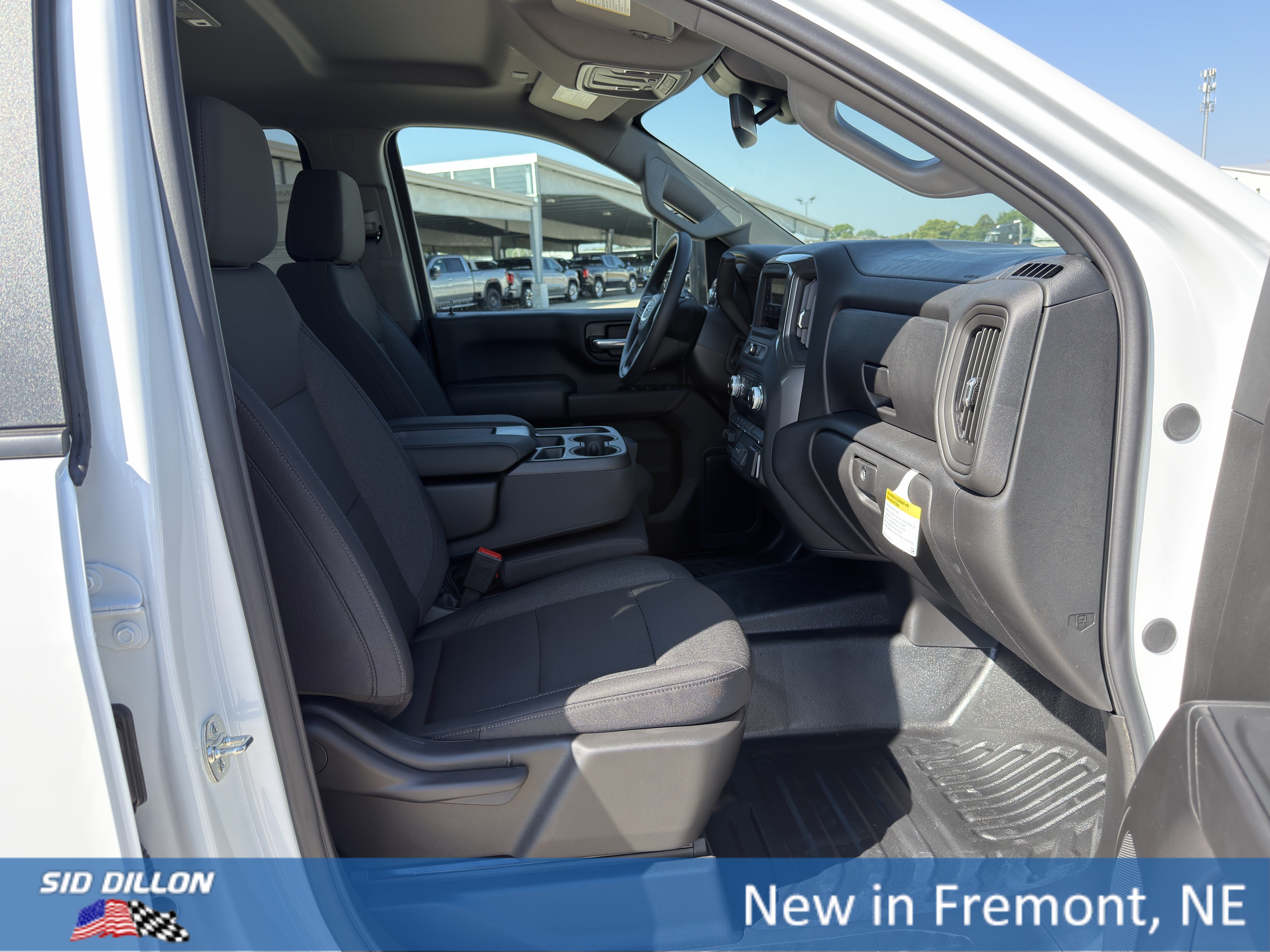 New 2026 GMC Sierra 2500 Pro w/ 1SA Pro Safety Plus Package AWD/4WD image 13