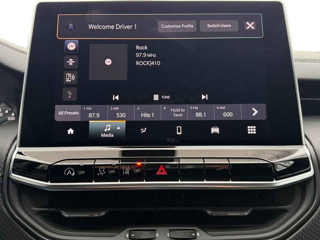 New 2026 Jeep Compass Latitude image 19