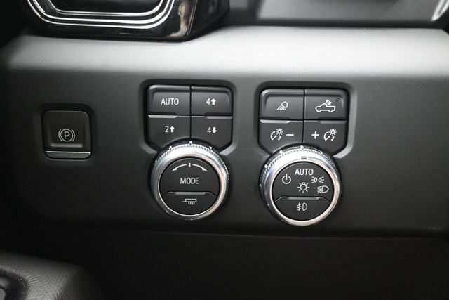 Used 2023 GMC Sierra 1500 AT4X AWD/4WD image 27