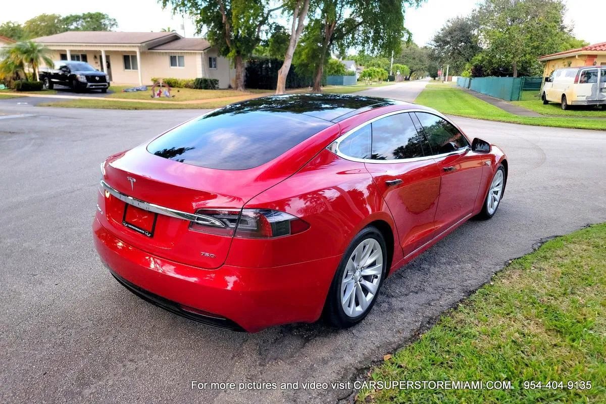 Used 2016 Tesla Model S 70D AWD/4WD image 16